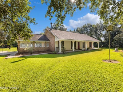 /international/us/9517-e-admiral-doyle-drive-jeanerette-la-110101360678/