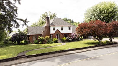 /international/us/425-n-9th-st-cottagegrove-or-110108075024/