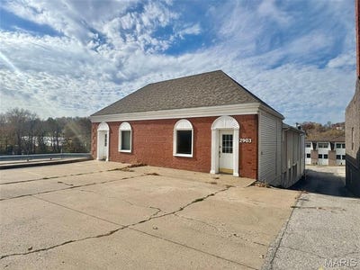 /international/us/2903-saint-marys-avenue-hannibal-mo-110103593681/