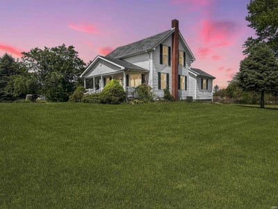 /international/us/3960-e-michigantown-road-frankfort-in-110107826733/