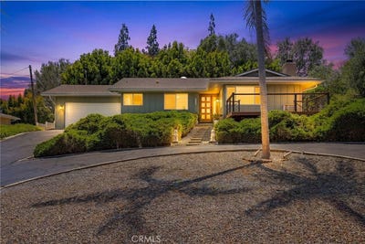 /international/us/1776-saint-peters-fallbrook-ca-110108543162/