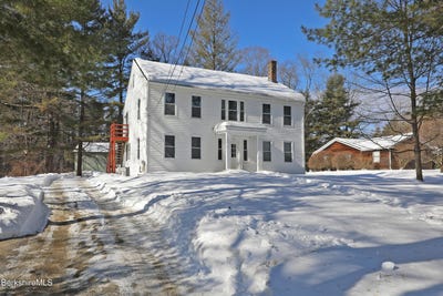 /international/us/73-christian-hill-rd-great-barrington-ma-110105359438/