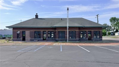 /international/us/1-elm-street-chillicothe-mo-110108071307/