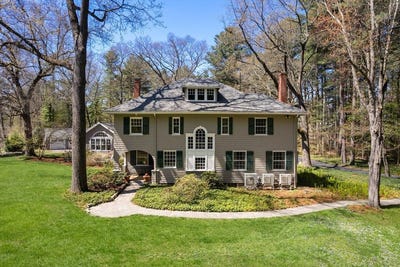 /international/us/55-glezen-ln-wayland-ma-110107729708/