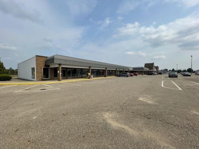 /international/us/203-n-us-131-highway-three-rivers-mi-110105633345/