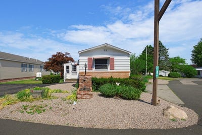 /international/us/18-sunset-lane-plainville-ma-110108872024/