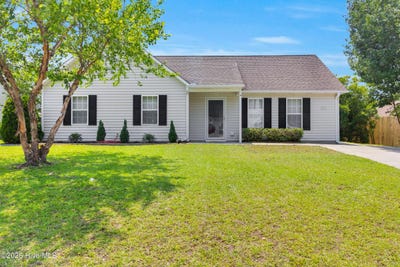 /international/us/325-foxhall-road-newport-nc-110099980118/