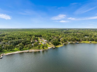 /international/us/8449-lilly-lake-road-melrose-fl-110106187887/