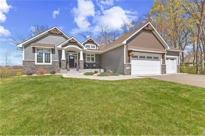 /international/us/2653-constance-boulevard-ne-ham-lake-mn-110108073535/