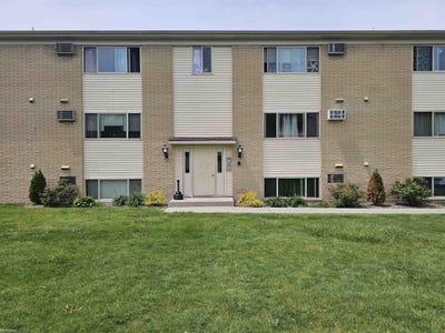 /international/us/1875-michigan-avenue-marysville-mi-110108234364/