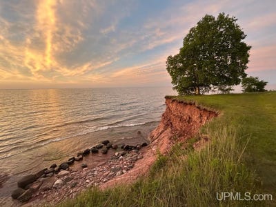 /international/us/lot-4-county-road-kcb-lighthouse-big-bay-mi-110101269001/?lang=zh-cn
