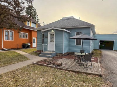 /international/us/403-4th-street-danube-mn-110106441203/