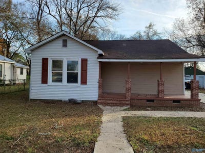 /international/us/509-appletree-street-scottsboro-al-110103625831/