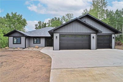 /international/us/16-deblock-lane-crosby-mn-110098933835/