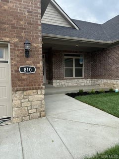 /international/us/810-katie-ln-lot-10-new-albany-in-110096835554/