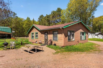 /international/us/2964n-hiawatha-rd-mercer-wi-110108293867/