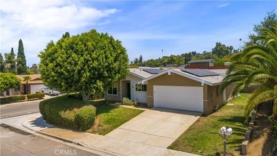 /international/us/308-retreat-court-fallbrook-ca-110108552457/