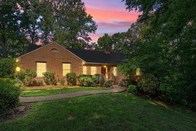 /international/us/5513-river-road-fredericksburg-va-110108417616/