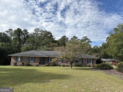 /international/us/212-clairmont-drive-dublin-ga-110120136835/