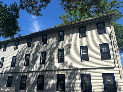 /international/us/166-east-avenue-pitman-nj-110108196439/