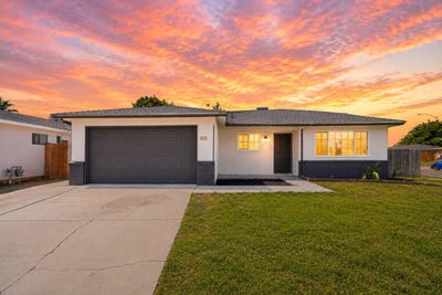 /international/us/1850-phoenix-way-merced-ca-110108737495/