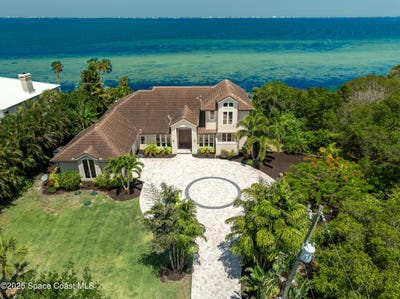 /international/us/4070-s-tropical-trail-merritt-island-fl-110101071581/