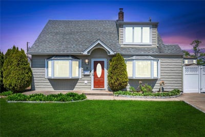 /international/us/9-snapdragon-lane-levittown-ny-110099109139/?lang=en