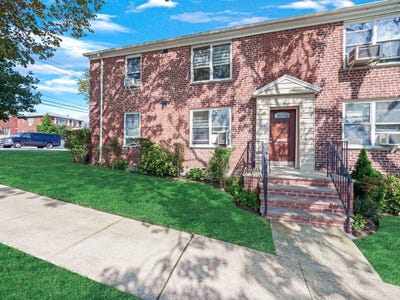 /international/us/20403-36th-ave-bayside-ny-110108354196/