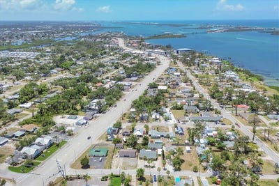 /international/us/39-1st-avenue-englewood-fl-110108338485/