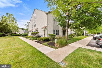 /international/us/2402-b-shurlock-court-mount-laurel-nj-110108976352/