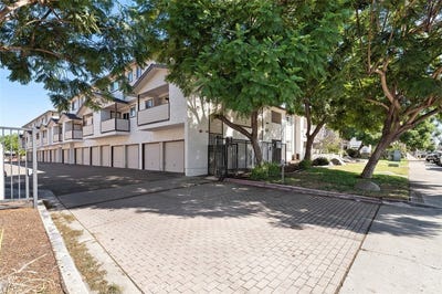 /international/us/569-e-street-chula-vista-ca-110120497173/