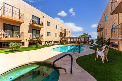 /international/us/2094-mesquite-ave-lake-havasu-city-az-110100455852/