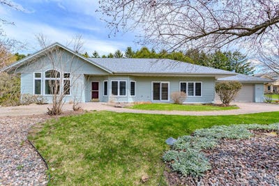 /international/us/1012-easthill-place-wausau-wi-110104520359/