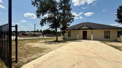 /international/us/146-buena-fortuna-rd-elgin-tx-110102496738/
