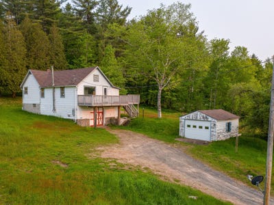 /international/us/1076-deerland-road-long-lake-ny-110099689510/