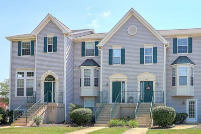 /international/us/1812-grandview-place-montgomery-il-110100985362/