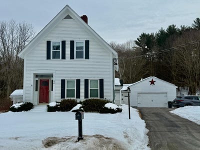/international/us/24-main-street-hooksett-nh-110108491503/
