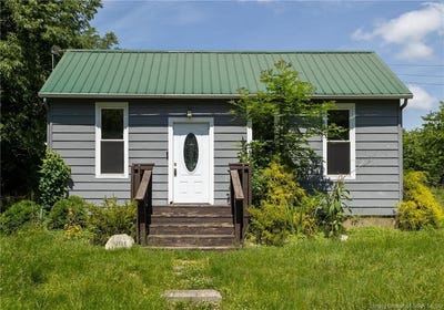 /international/us/12125-walnut-street-sw-mauckport-in-110108398962/