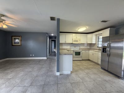 /international/us/2013-sw-burman-lane-port-st-lucie-fl-110106450092/