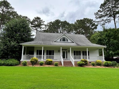 /international/us/18-woodgate-drive-tifton-ga-110108476617/