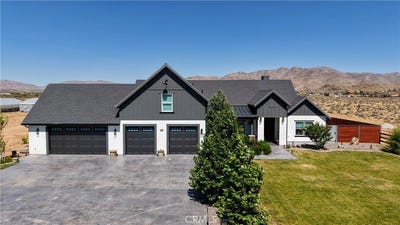 /international/us/23670-shirwaun-apple-valley-ca-110100328359/