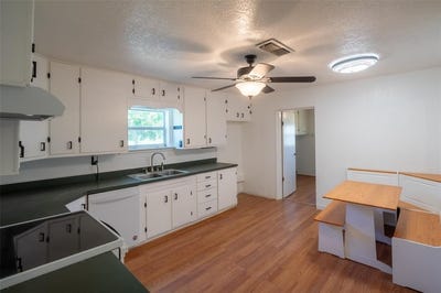 /international/us/242-e-hamilton-street-lueders-tx-110106999774/