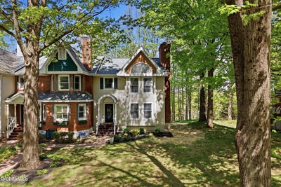 /international/us/30-sicada-street-saratoga-springs-ny-110108009564/