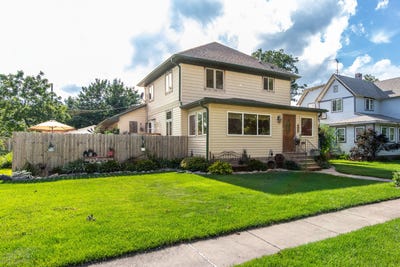 /international/us/109-benton-street-boone-ia-110100503229/