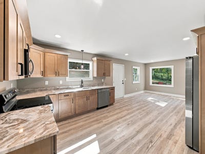 /international/us/38-chestnut-hill-trl-roanoke-va-110120889515/
