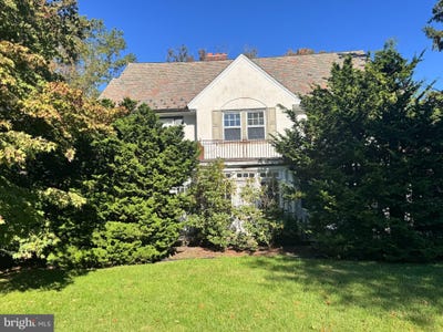 /international/us/233-e-kings-highway-audubon-nj-110120767831/