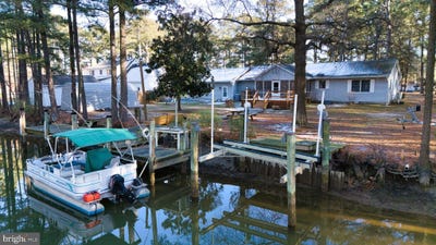 /international/us/5046-manokin-road-crisfield-md-110104497089/