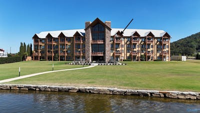 /international/us/7048-val-monte-drive-guntersville-al-110120148556/