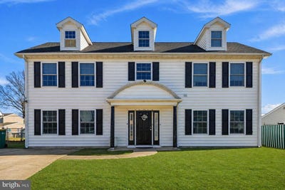 /international/us/32-rustleaf-ln-levittown-pa-110107733742/