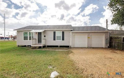 /international/us/2003-woodlawn-street-victoria-tx-110107959343/